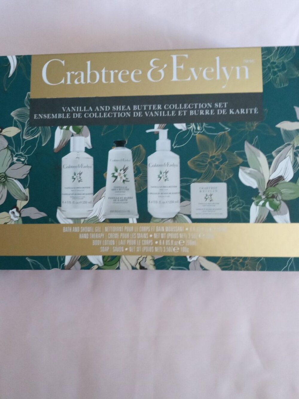 Crabtree & Evelyn Vanilla & Shea Butter Collection Set BRAND NEW.